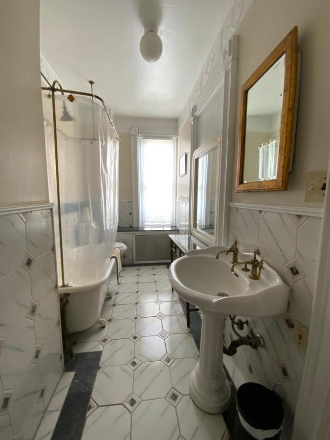 Fort Pl B&B And Gallery New York Exterior photo